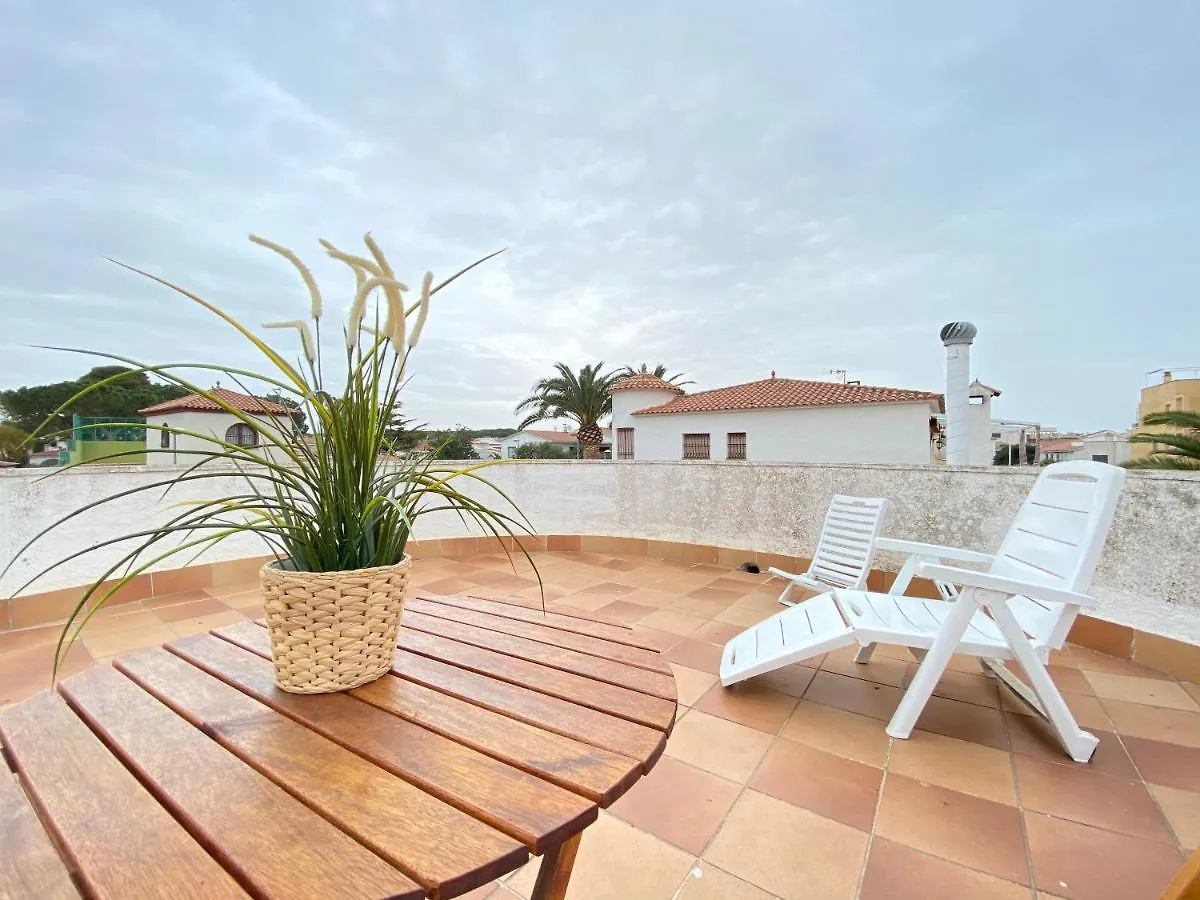 Villa Cambrils Beach 0*,  Spain